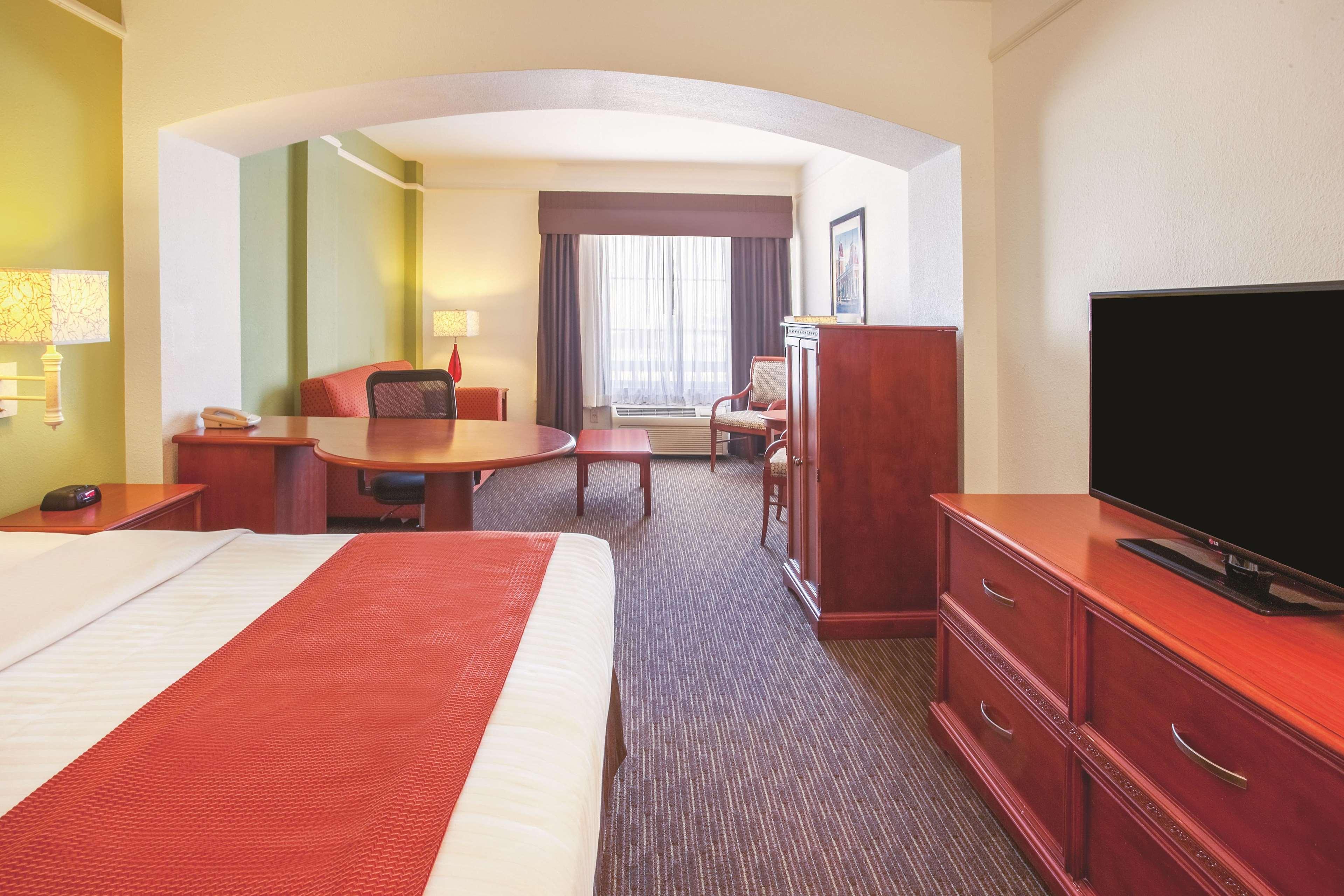 La Quinta By Wyndham Cd Juarez Near Us Consulate Hotell Exteriör bild